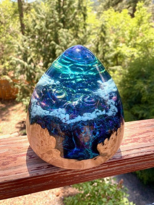 Click to view detail for SH237  Maple & Resin Blue with Glow Stones $440